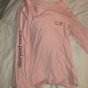 Light pink vineyard vines long sleeve shirt